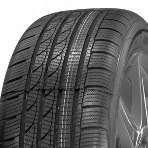 2x Tracmax 205/40R17 84V Ice Plus S210 XL